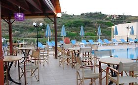 Elpis Studios And Apartments