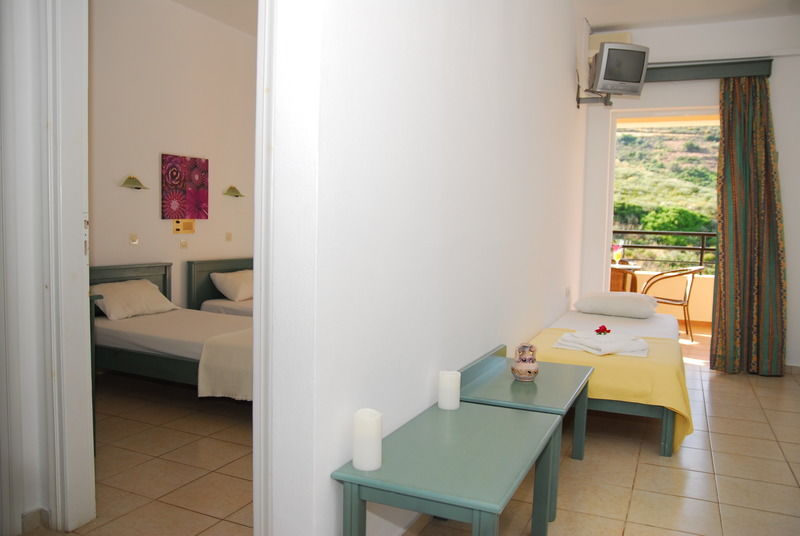 Elpis Studios And Apartments Bali  Buitenkant foto