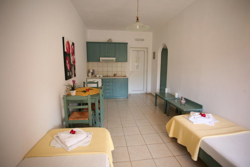 Elpis Studios And Apartments Bali  Buitenkant foto